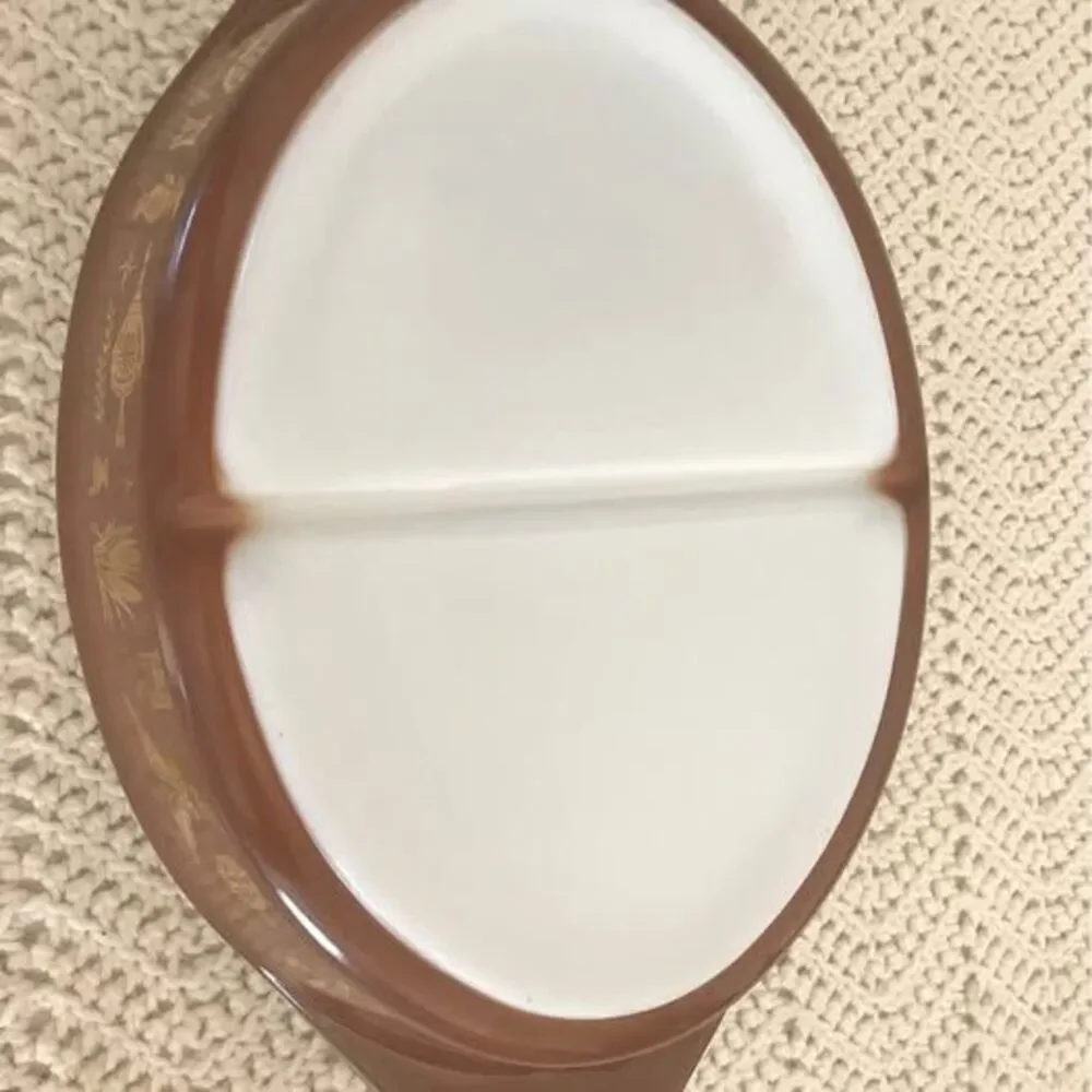 VTG Early American divided casserole dish with lid